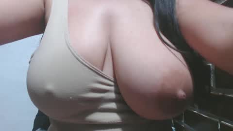 roxxy online show from 25, 2, 2025