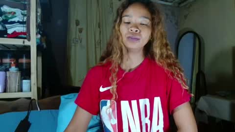 roxanne_98 online show from 24, 4, 2026