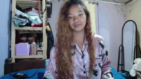 roxanne_98 online show from 6, 5, 2026