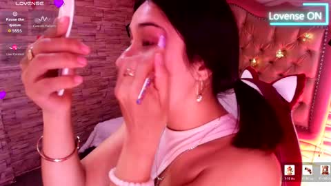 roxanne_han online show from 6, 3, 2026