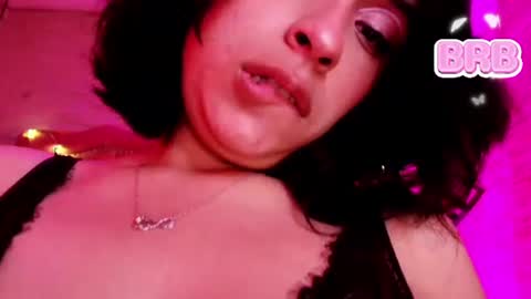 Snapshot of roxanne_han chatting on 17, 7, 2026 roxanne_han online show from 17, 7, 2026