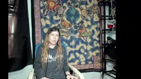 roxihazeleyes online show from 15, 6, 2026