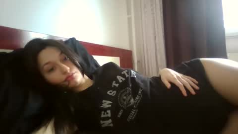 Snapshot of roxxanne194711672836 chatting on 22, 3, 2026 roxxanne194711672836 online show from 22, 3, 2026