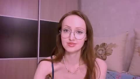 Roxxy Wharton online show from 22, 3, 2026