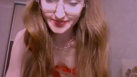 Roxxy Wharton online show from 28, 3, 2026