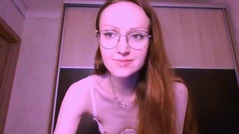 Roxxy Wharton online show from 4, 7, 2026