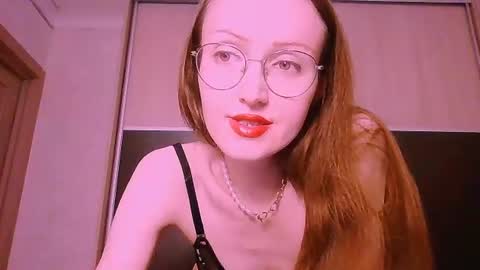 Roxxy Wharton online show from 24, 7, 2026