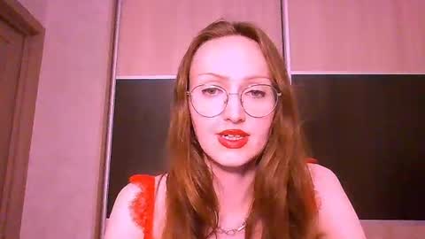 Roxxy Wharton online show from 28, 7, 2026