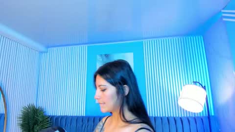 Snapshot of roxy_hell chatting on 4, 11, 2025 Roxy hell online show from 4, 11, 2025