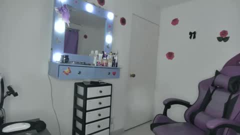 Snapshot of roxy_lu_07 chatting on 17, 5, 2026 Roxy online show from 17, 5, 2026