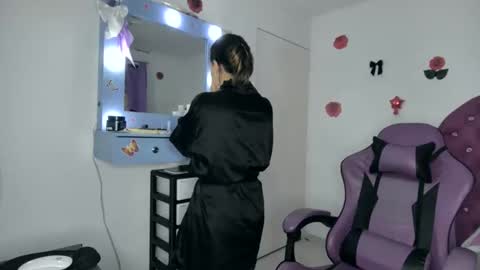 Snapshot of roxy_lu_07 chatting on 31, 5, 2026 Roxy online show from 31, 5, 2026