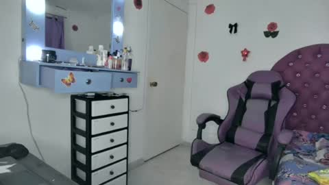 Snapshot of roxy_lu_07 chatting on 21, 6, 2026 Roxy online show from 21, 6, 2026