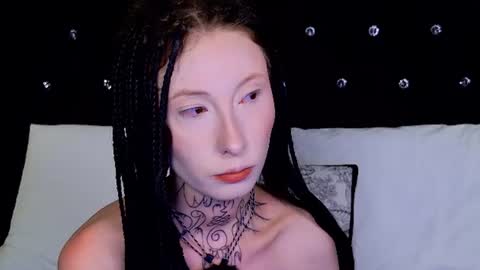 roxanne online show from 4, 7, 2026