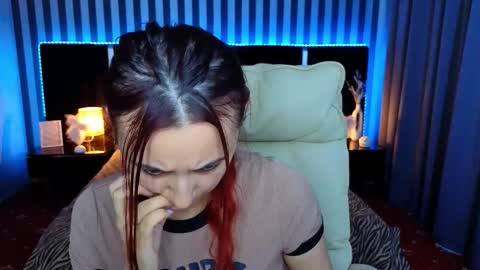 Snapshot of roxy_rayy chatting on 13, 10, 2025 roxy_rayy online show from 13, 10, 2025