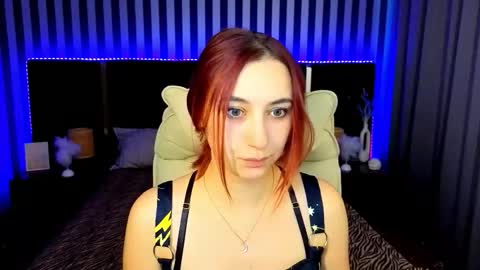 Snapshot of roxy_rayy chatting on 16, 10, 2025 roxy_rayy online show from 16, 10, 2025