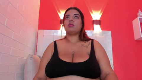 Snapshot of roxy_sexy69 chatting on 15, 3, 2026 roxy_sexy69 online show from 15, 3, 2026