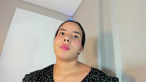 roxy_stone1 online show from 21, 7, 2026
