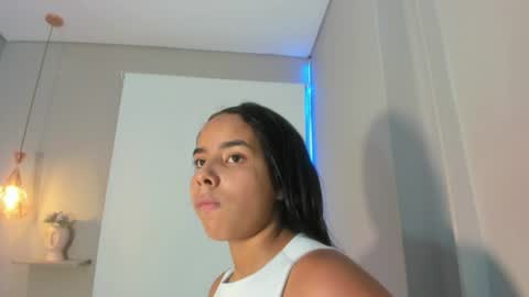 roxy_stone1 online show from 28, 7, 2026