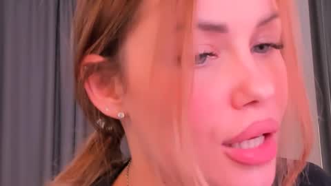 Roxy follow me online show from 20, 2, 2025