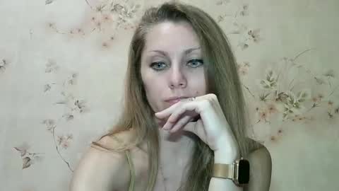 roxyfox18x01 online show from 15, 12, 2025