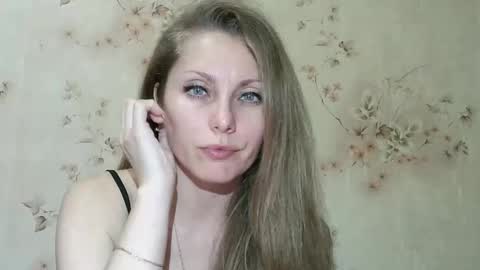 roxyfox18x01 online show from 2, 4, 2026