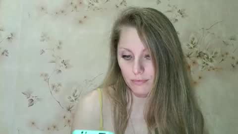 roxyfox18x01 online show from 10, 4, 2026