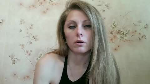 roxyfox18x01 online show from 30, 4, 2026