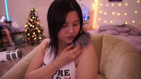 Snapshot of roxysuh chatting on 28, 1, 2025 roxysuh online show from 28, 1, 2025