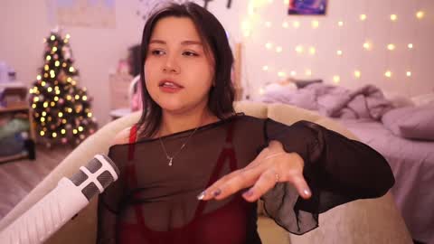 Snapshot of roxysuh chatting on 3, 2, 2025 roxysuh online show from 3, 2, 2025