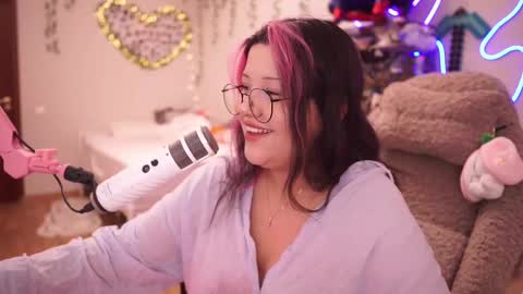 Snapshot of roxysuh chatting on 18, 10, 2025 roxysuh online show from 18, 10, 2025