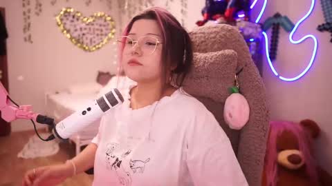 Snapshot of roxysuh chatting on 20, 10, 2025 roxysuh online show from 20, 10, 2025