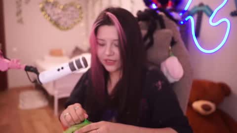 Snapshot of roxysuh chatting on 30, 10, 2025 roxysuh online show from 30, 10, 2025