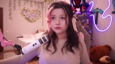 Snapshot of roxysuh chatting on 1, 11, 2025 roxysuh online show from 1, 11, 2025