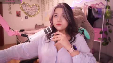 Snapshot of roxysuh chatting on 4, 12, 2025 roxysuh online show from 4, 12, 2025