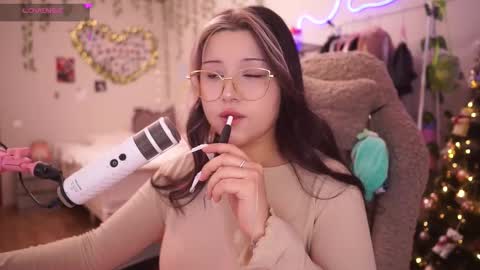 Snapshot of roxysuh chatting on 18, 12, 2025 roxysuh online show from 18, 12, 2025