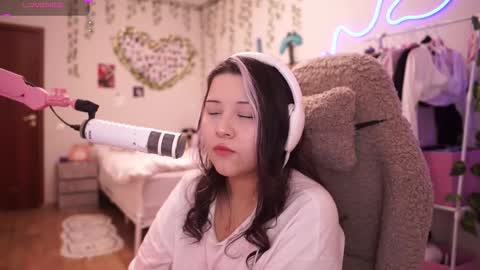 Snapshot of roxysuh chatting on 5, 3, 2026 roxysuh online show from 5, 3, 2026