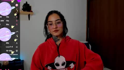 Snapshot of roxyvenom chatting on 4, 10, 2025 roxy online show from 4, 10, 2025