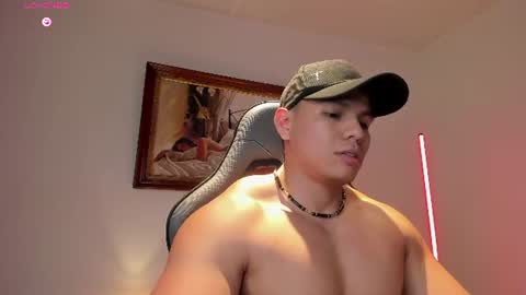 Snapshot of roy__constance chatting on 31, 7, 2026 Roy Constance online show from 31, 7, 2026