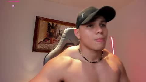 Snapshot of roy__constance chatting on 1, 8, 2026 Roy Constance online show from 1, 8, 2026