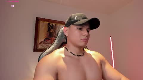 Snapshot of roy__constance chatting on 4, 8, 2026 Roy Constance online show from 4, 8, 2026