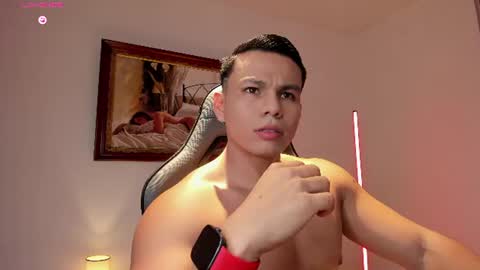 Snapshot of roy__constance chatting on 7, 8, 2026 Roy Constance online show from 7, 8, 2026