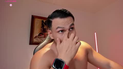 Snapshot of roy__constance chatting on 9, 8, 2026 Roy Constance online show from 9, 8, 2026