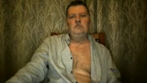 Snapshot of rsl1963 chatting on 5, 12, 2025 rsl1963 online show from 5, 12, 2025