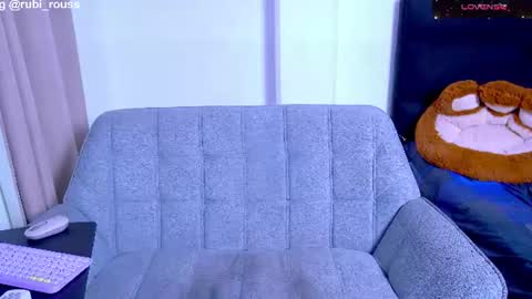 rubi rouss  instagran and X or tw  FAV VIBES11  9 33  101 moan and explode my balls online show from 17, 7, 2026