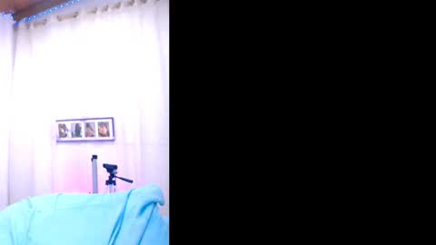 Snapshot of rubidaniells_ chatting on 4, 3, 2025 Daniells online show from 4, 3, 2025