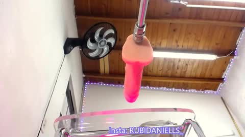 Snapshot of rubidaniells_ chatting on 16, 10, 2025 Daniells online show from 16, 10, 2025