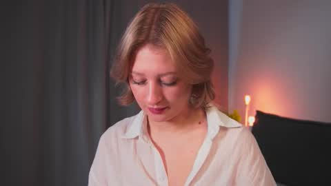 Mila online show from 5, 11, 2025