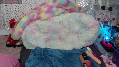 Jeanie online show from 4, 3, 2025