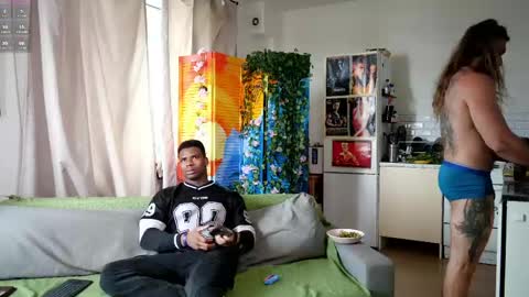 Snapshot of rusbigpaul chatting on 6, 6, 2026 Paul online show from 6, 6, 2026