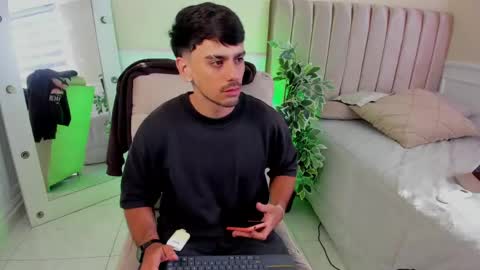 Russ online show from 15, 3, 2026